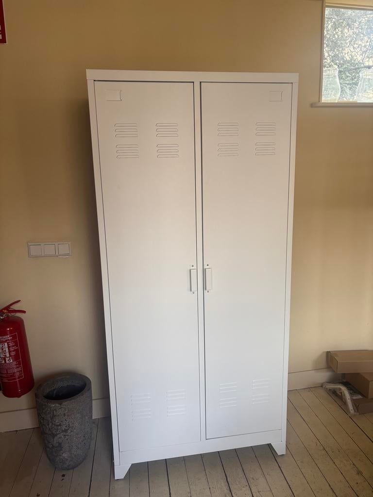Witte locker - perfecte kwaliteit, Huis en Inrichting, Ophalen of Verzenden, Zo goed als nieuw