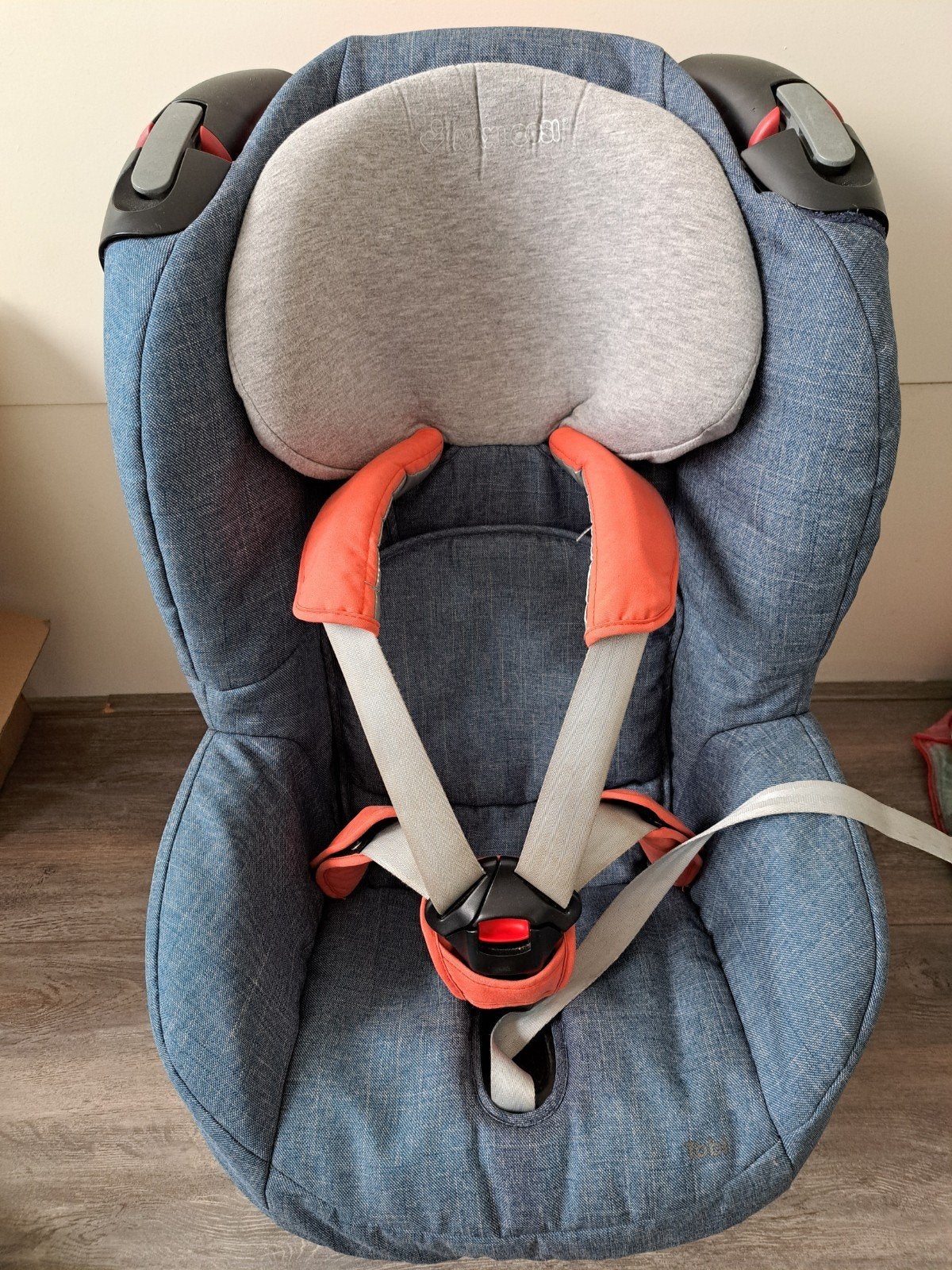Autostoel tobi, 9 t/m 18 kg, Ophalen, Overige merken, Gebruikt
