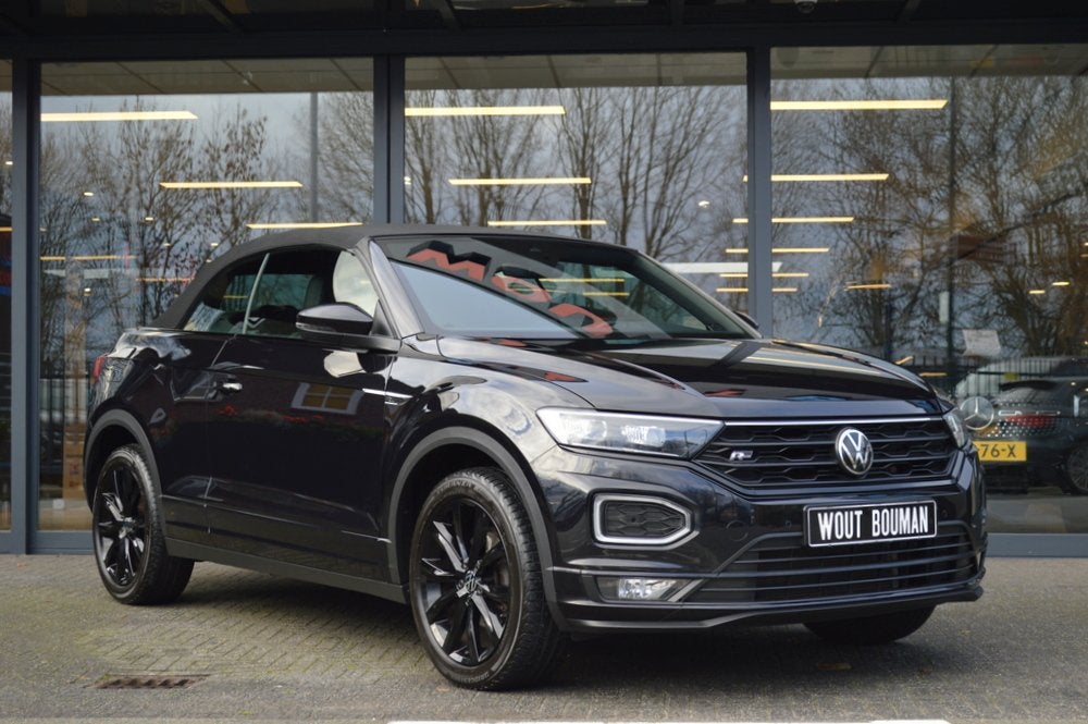 Volkswagen T-Roc Cabrio 1.5 TSI R-Line DSG Led Leder Navi Vi, Auto's, Volkswagen, 15 km/l, 4 cilinders, Zwart, Bedrijf