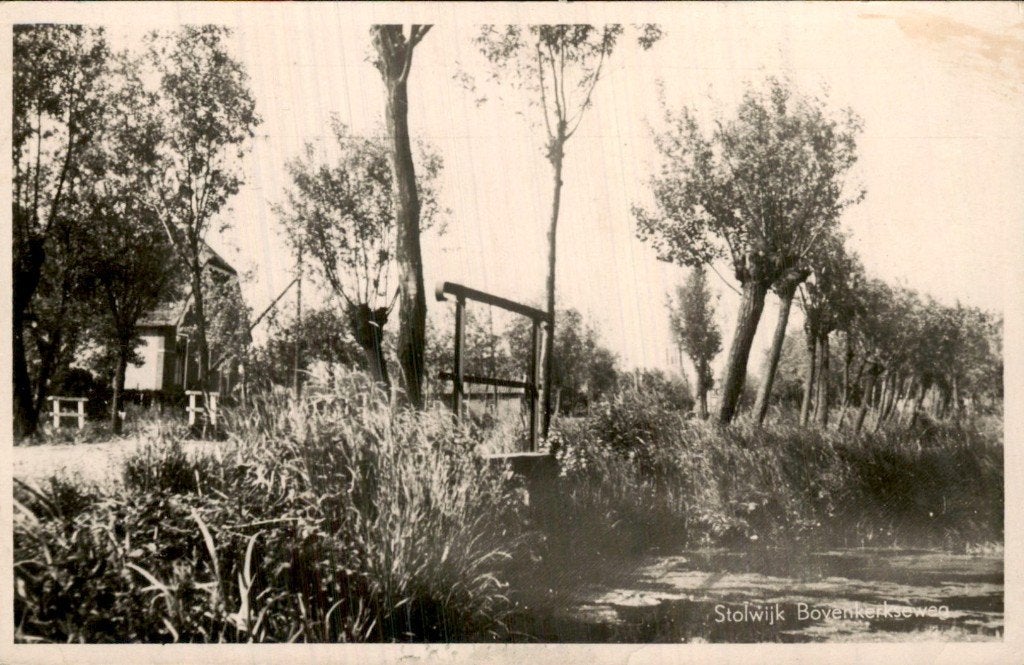 Stolwijk - Bovenkerkseweg - sloot en brug, Ophalen of Verzenden, 1940 tot 1960, Gelopen, Zuid-Holland