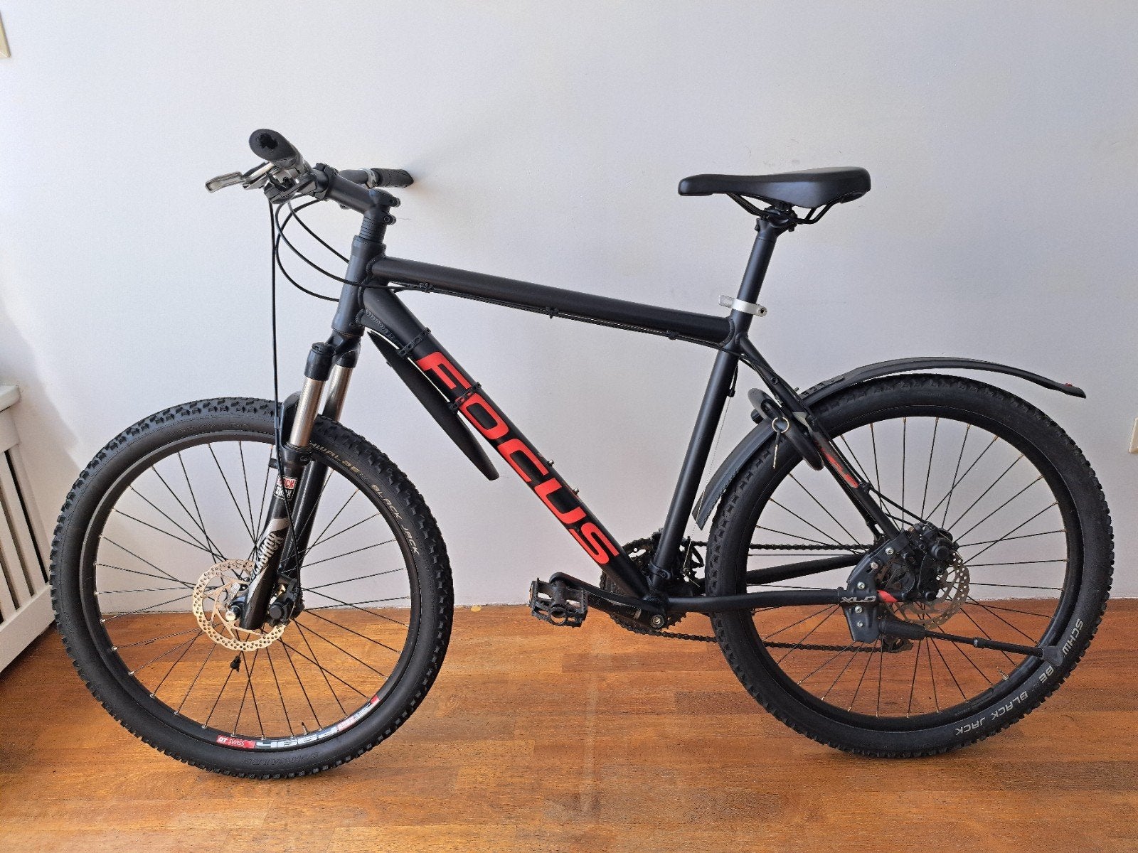 Neat Focus Whistler with lock, mudguards and kickstand, Ophalen, Gebruikt, Overige merken