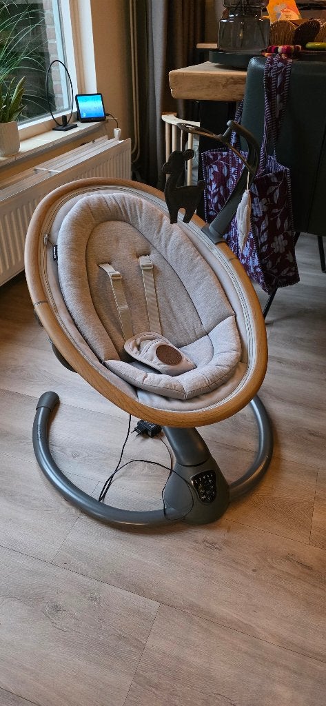 Maxi cosi cassia schommelstoel, Kinderen en Baby's, Schommelstoel, Met gordel(s) of riempje(s), Zo goed als nieuw, Ophalen