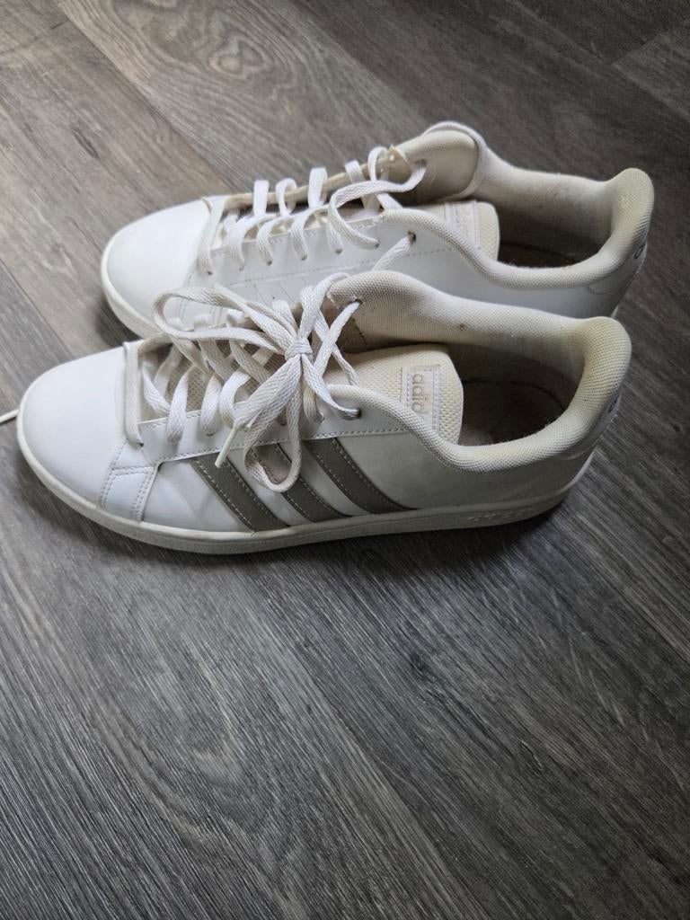 Dames Adidas sneakers - Maat 42, Adidas, Wit, Ophalen of Verzenden, Sneakers of Gympen