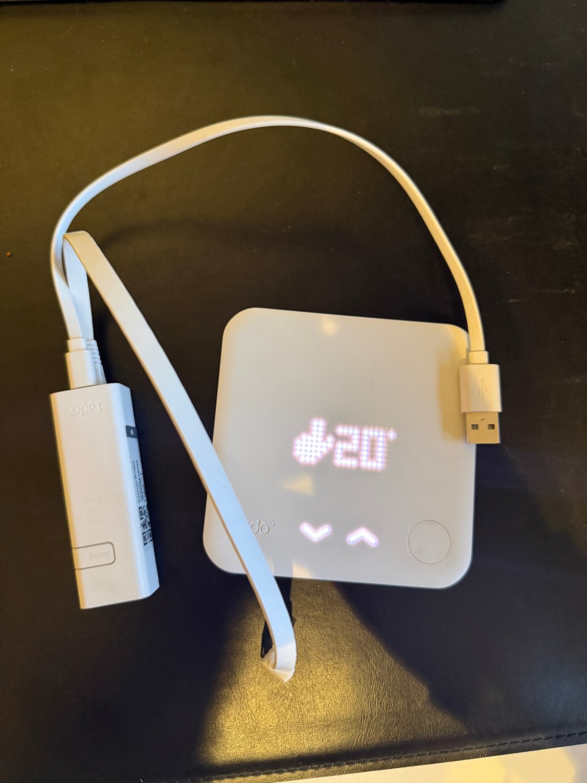 Tado Slimme Thermostaat V3+ met Internetbridge, Ophalen of Verzenden, Slimme thermostaat, Zo goed als nieuw