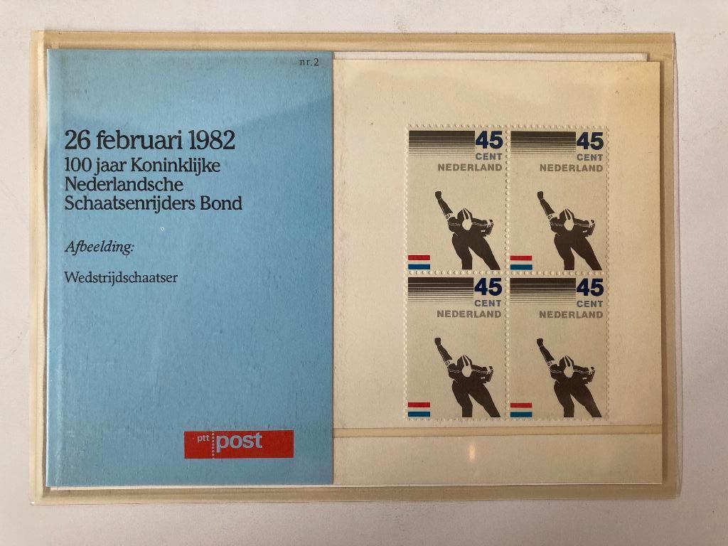Postzegelmapjes Nederland 1982, nr. 2, 3, 5, 6, 7 en 9, Ophalen of Verzenden, Na 1940, Postfris