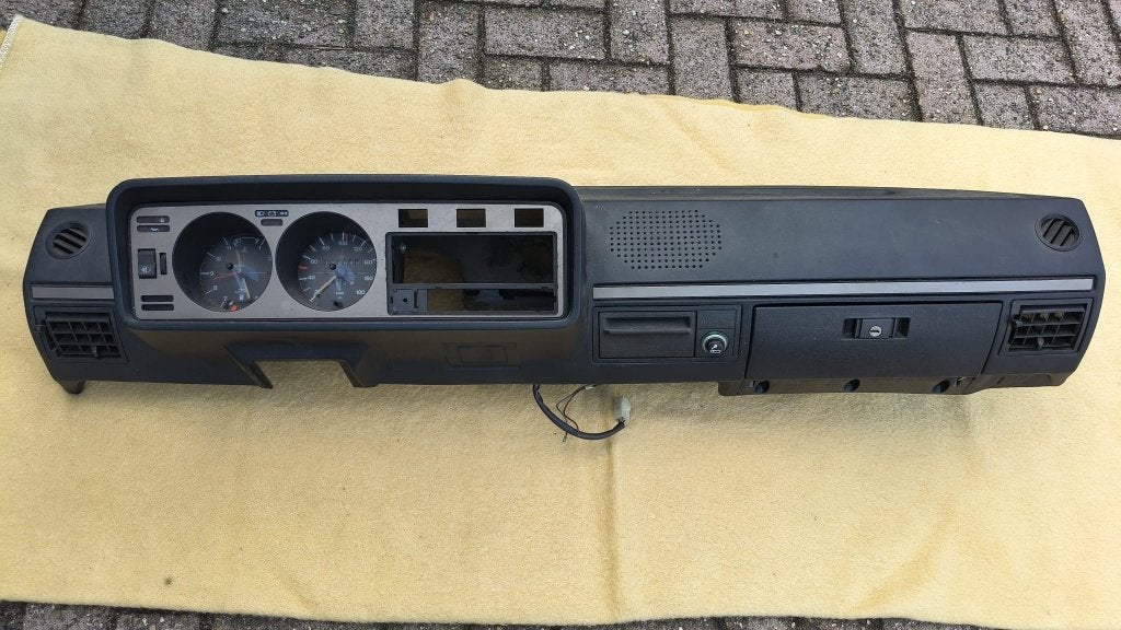 Volkswagen Golf MK1 / type 1 dashboard met tietentellers, Ophalen, Gebruikt, Volkswagen