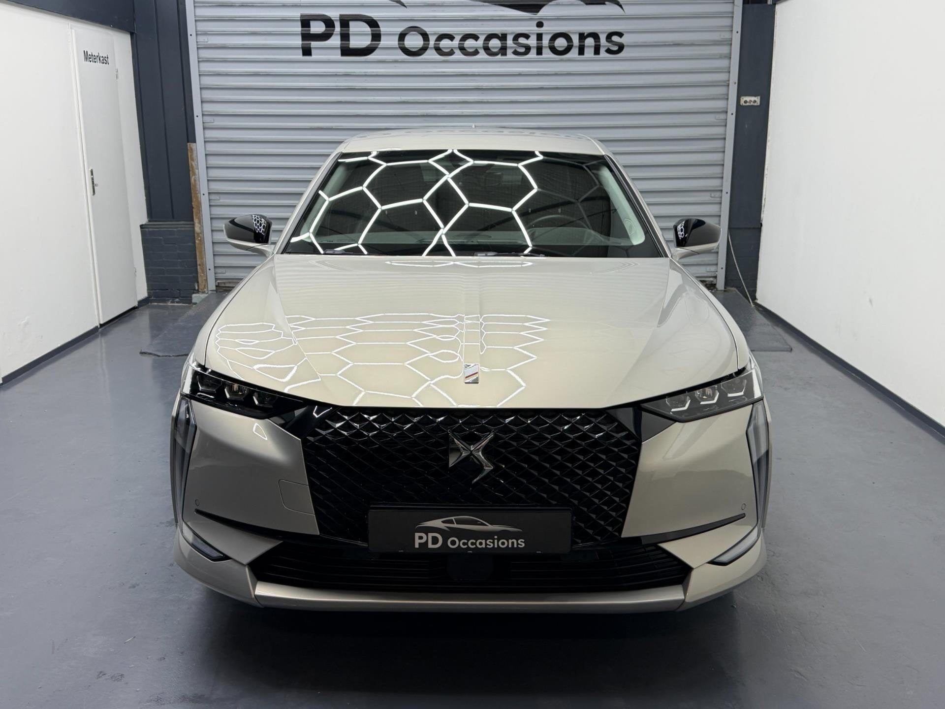 DS 4 1.6 Plug-In Hybrid 225PK Performance Line+ - Camera -HU, Auto's, DS, Dealer onderhouden, 15 km/l, Gebruikt, Zwart