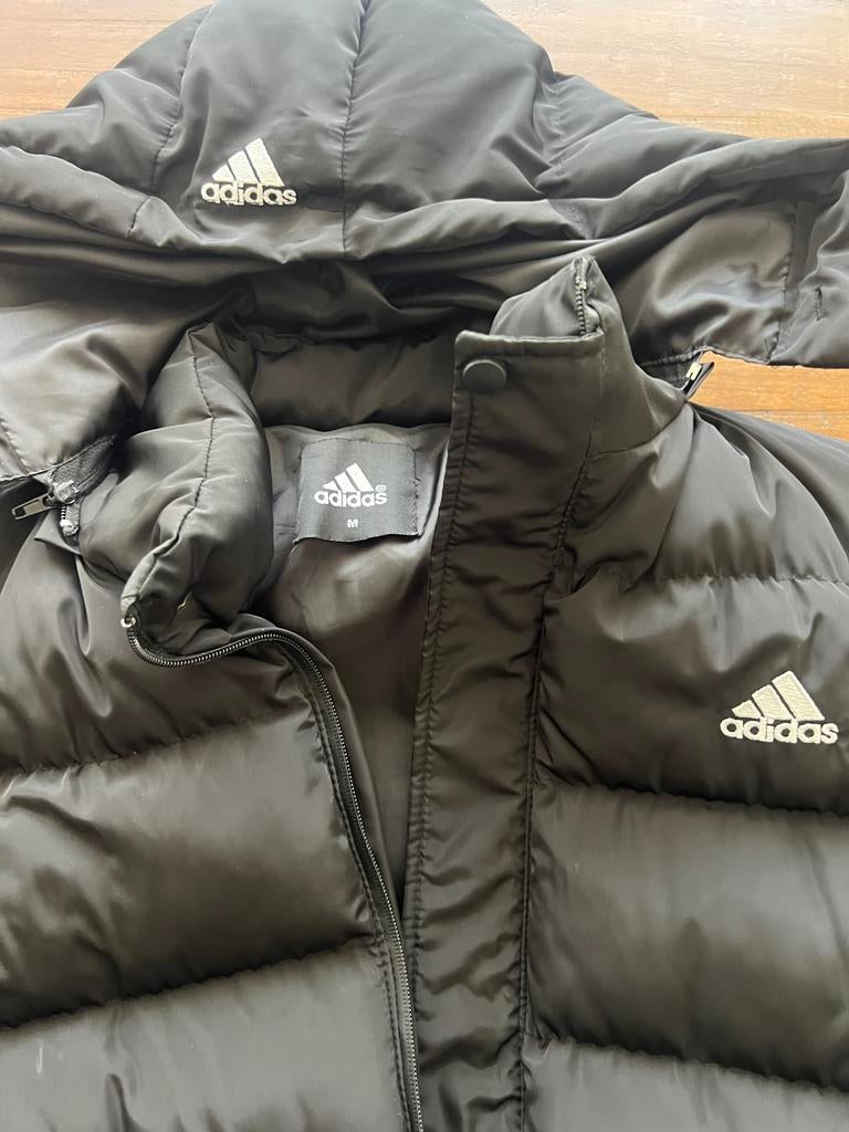 Adidas jas maat M zo goed als nieuw, Ophalen of Verzenden, Zo goed als nieuw, Maat 48/50 (M), Zwart