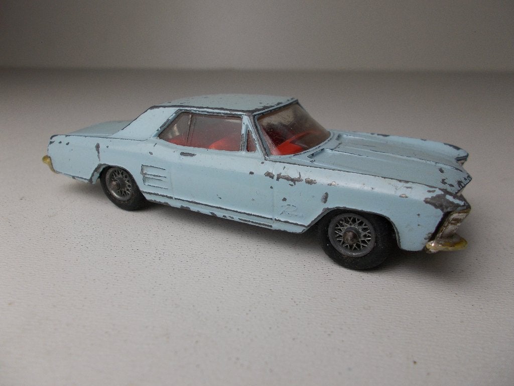 1964 Corgi Toys 245 BUICK RIVIERA + "TRANS O LITE". (-A-)