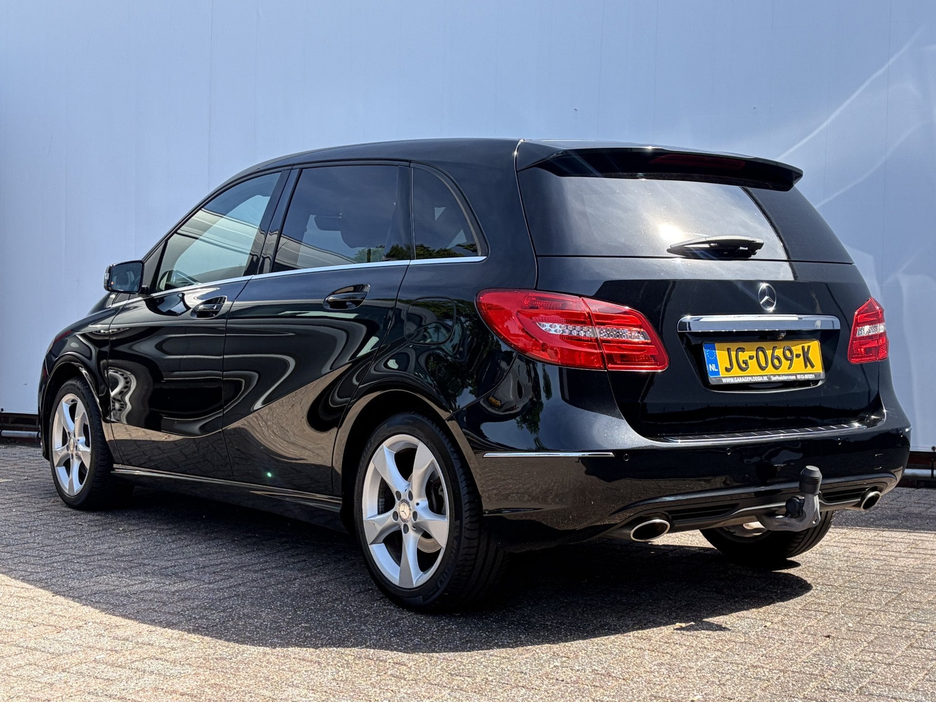 Mercedes-Benz B-Klasse 200 Ambition Trekhaak Leer Stoelverw, 1325 kg, Gebruikt, Euro 6, Zwart