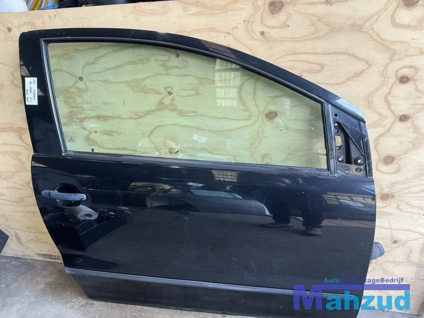 VW FOX ZWART Rechts deur portier 2003-2015, Auto-onderdelen, Gebruikt, Volkswagen AG, Berliner Ring 2
38440  Wolfsburg, DE, Volkswagen
