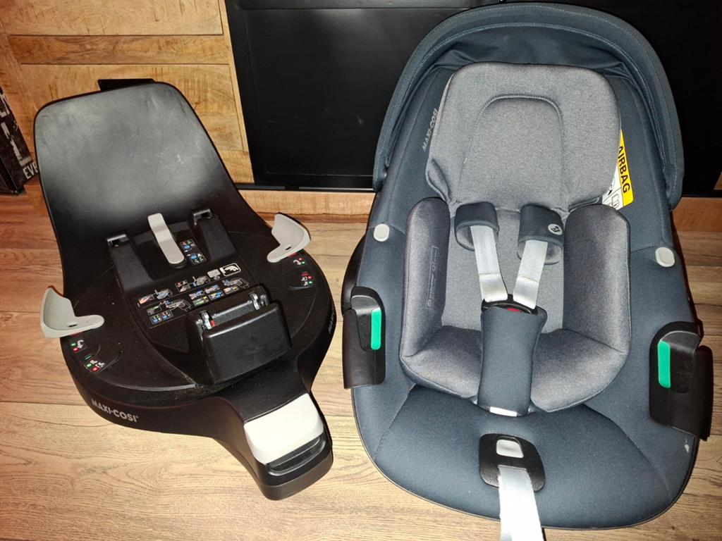 Maxi Cosi Pebble 360 + Familyfix 360, Ophalen, Autogordel of Isofix, Gebruikt, Zijbescherming