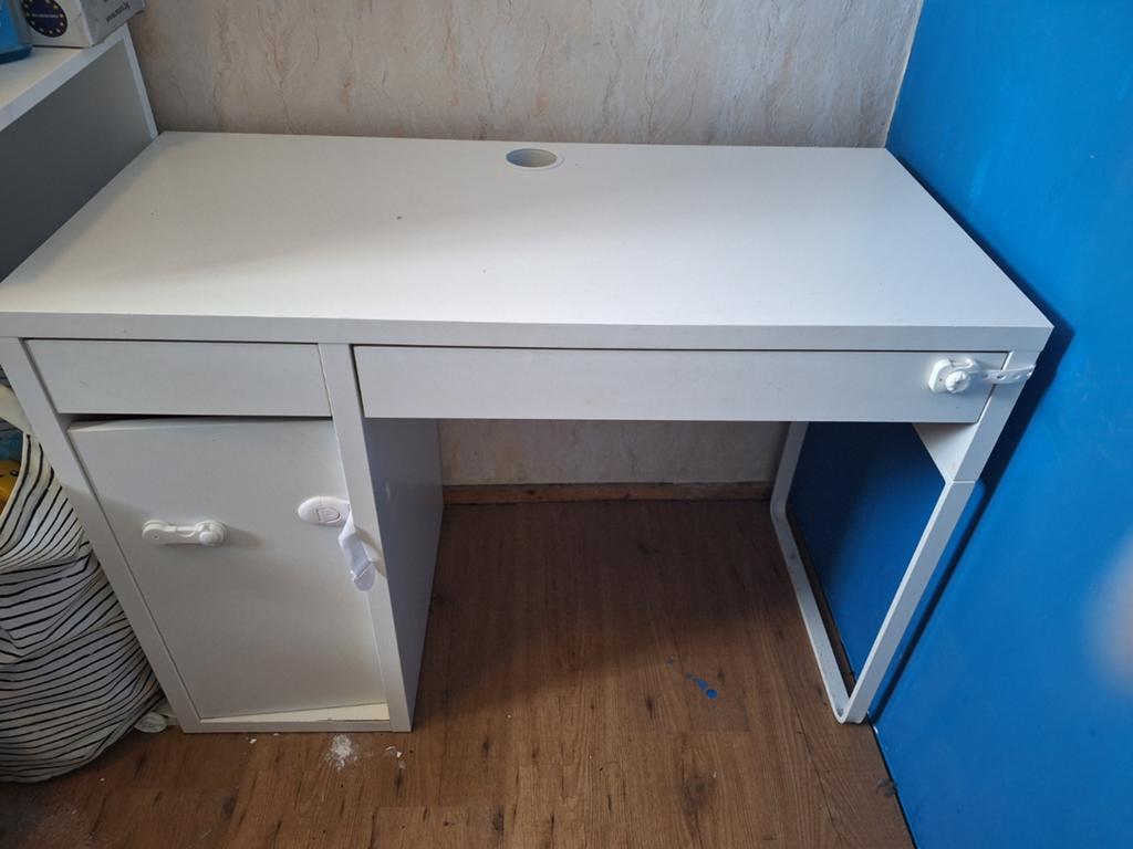 IKEA bureau, Bureau, wit/antraciet, 105x50 cm, Huis en Inrichting, Bureaus, Ophalen