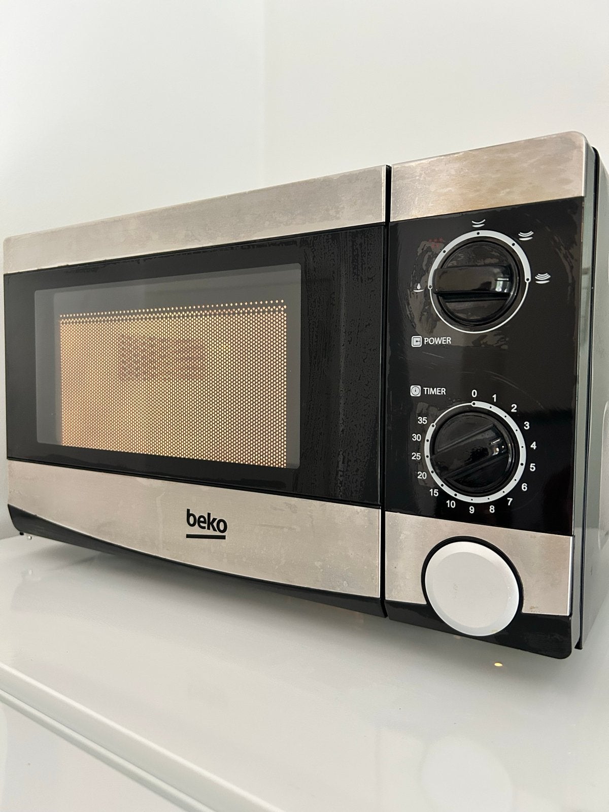 Beko Magnetron - Zilver/Zwart - Zo goed als nieuw, Ophalen, Draaiplateau, Magnetron, Zo goed als nieuw
