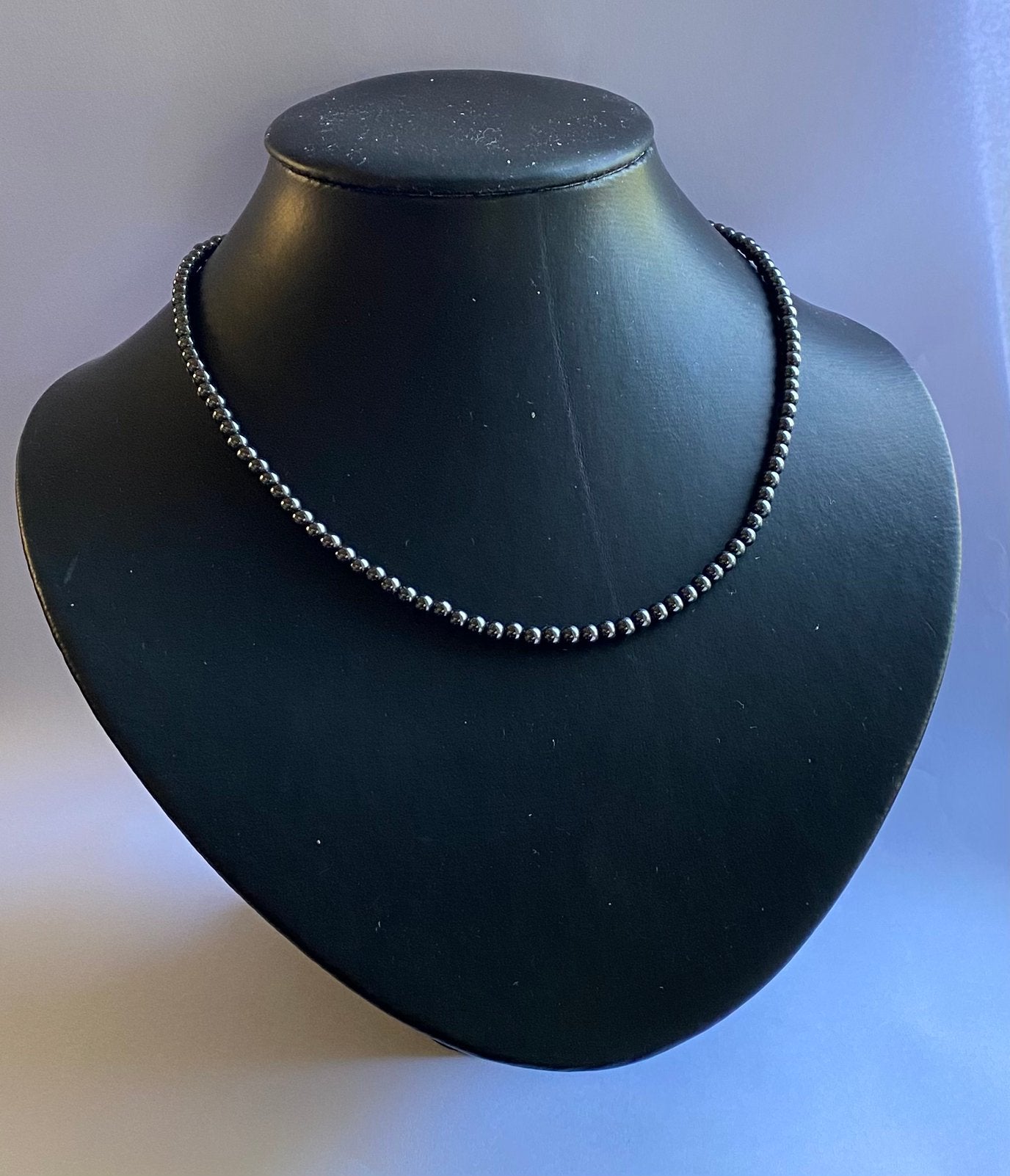 Ketting hematiet pareltjes, Ophalen of Verzenden, Zo goed als nieuw, Goud