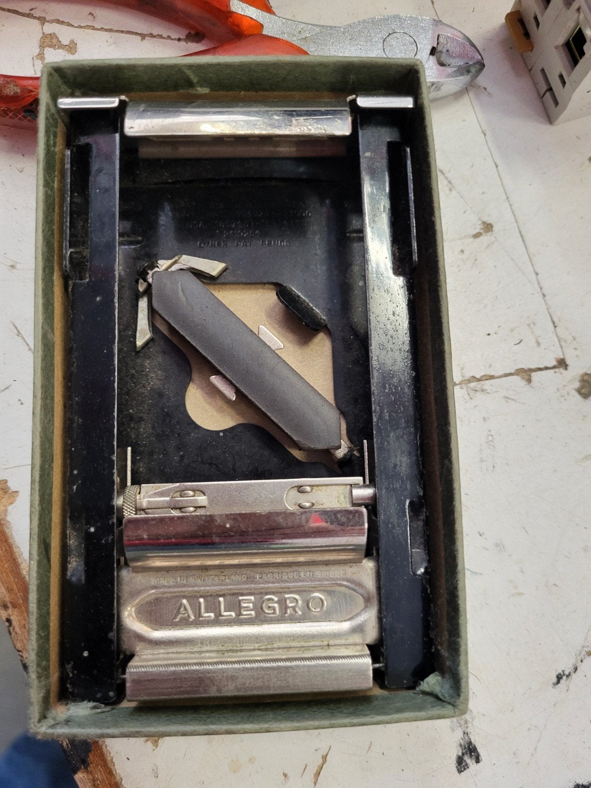 Vintage Allegro Scheerapparaat Mod. L in originele doos, Antiek en Kunst, Ophalen of Verzenden