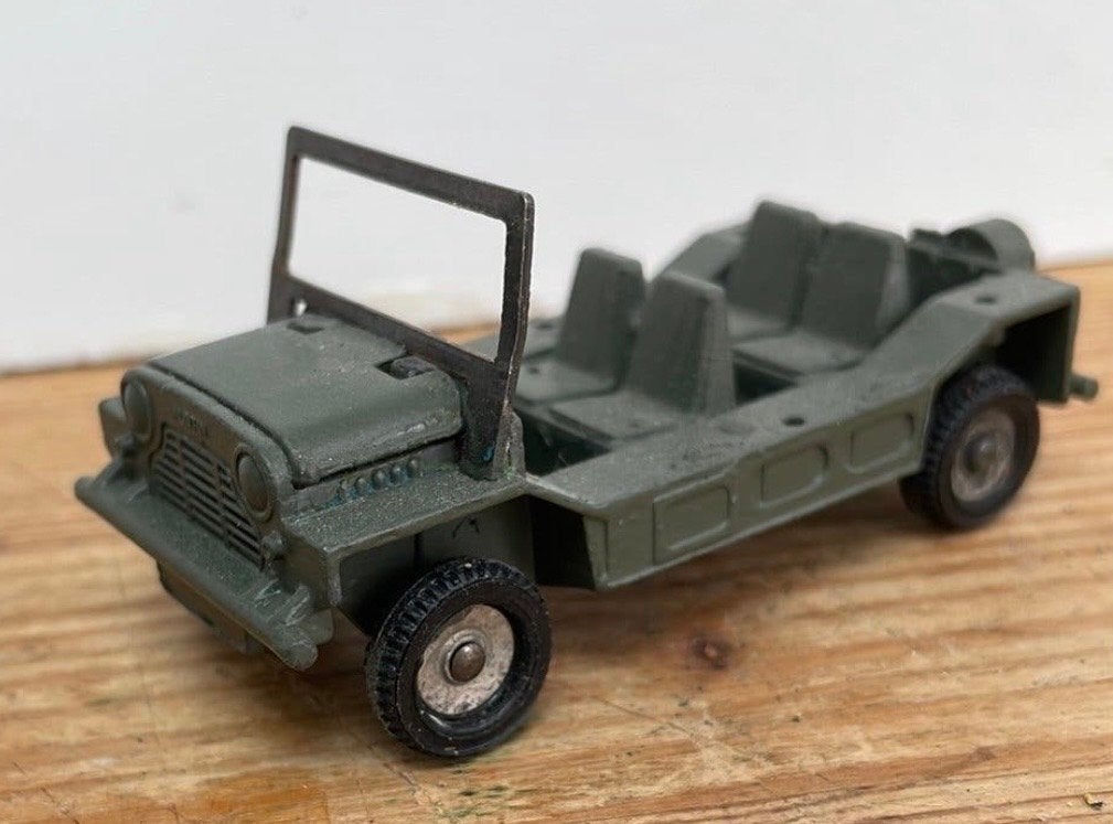 Dinky Toys Austin Mini Moke - Legergroen, Ophalen of Verzenden