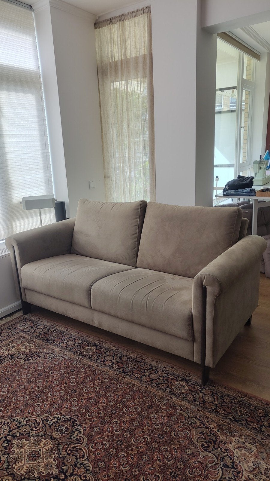 Twee 2-zitsbanken in beige stof Montel, Ophalen, Hout, Gebruikt, Klassiek, Comfortabel