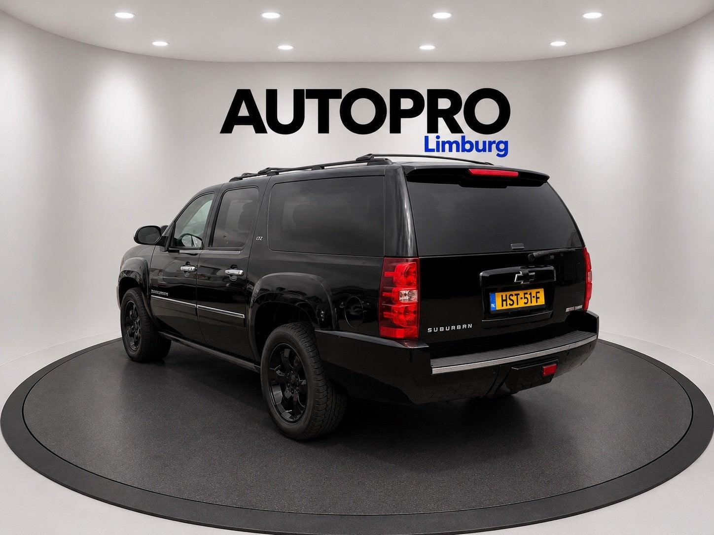 Chevrolet SUBURBAN LTZ, Lederen bekleding, Gebruikt, Zwart, Bedrijf
