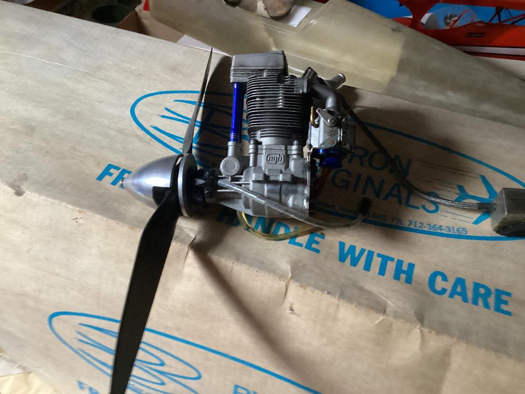 Modelmotor, Ophalen, Zo goed als nieuw, Benzine