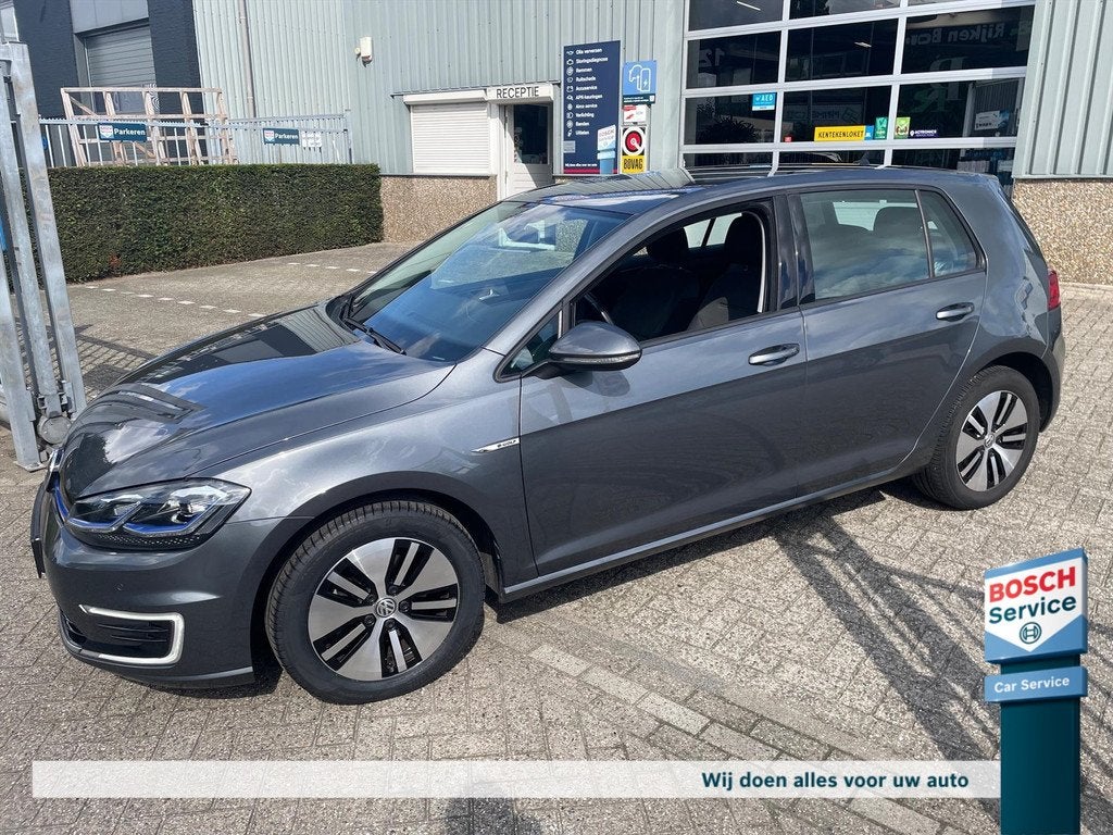 VOLKSWAGEN Golf Vii e-Golf - E-DITION - Adaptive cruise cont, Auto's, Volkswagen, Automaat, Gebruikt, Zwart, Origineel Nederlands