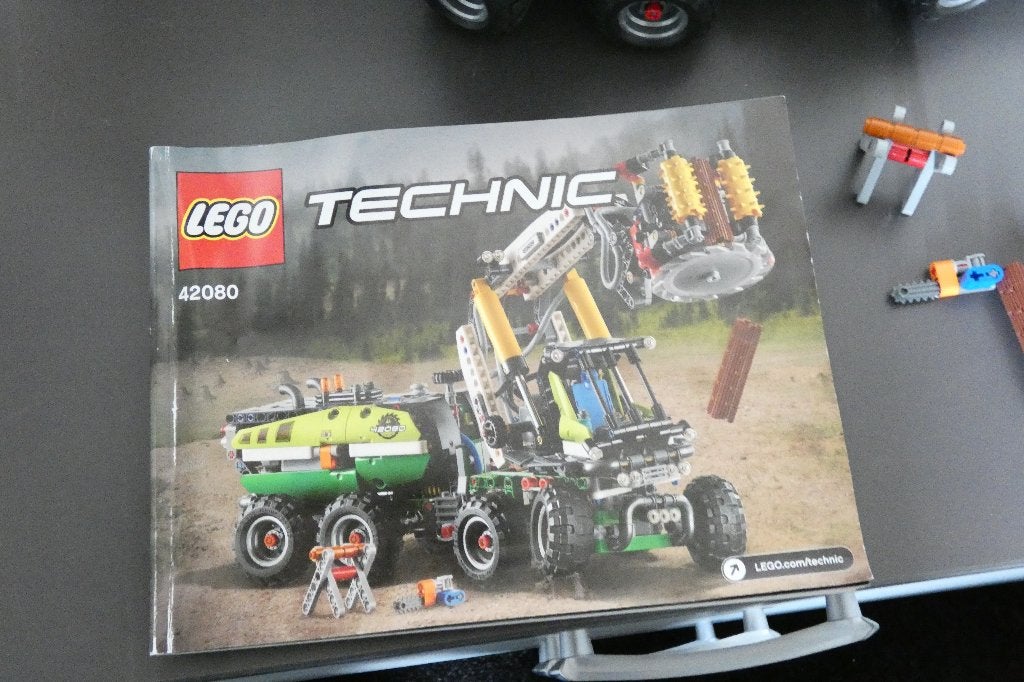 42080 LEGO Technic Forest Harvester, Ophalen of Verzenden, Zo goed als nieuw, Technic, Complete set