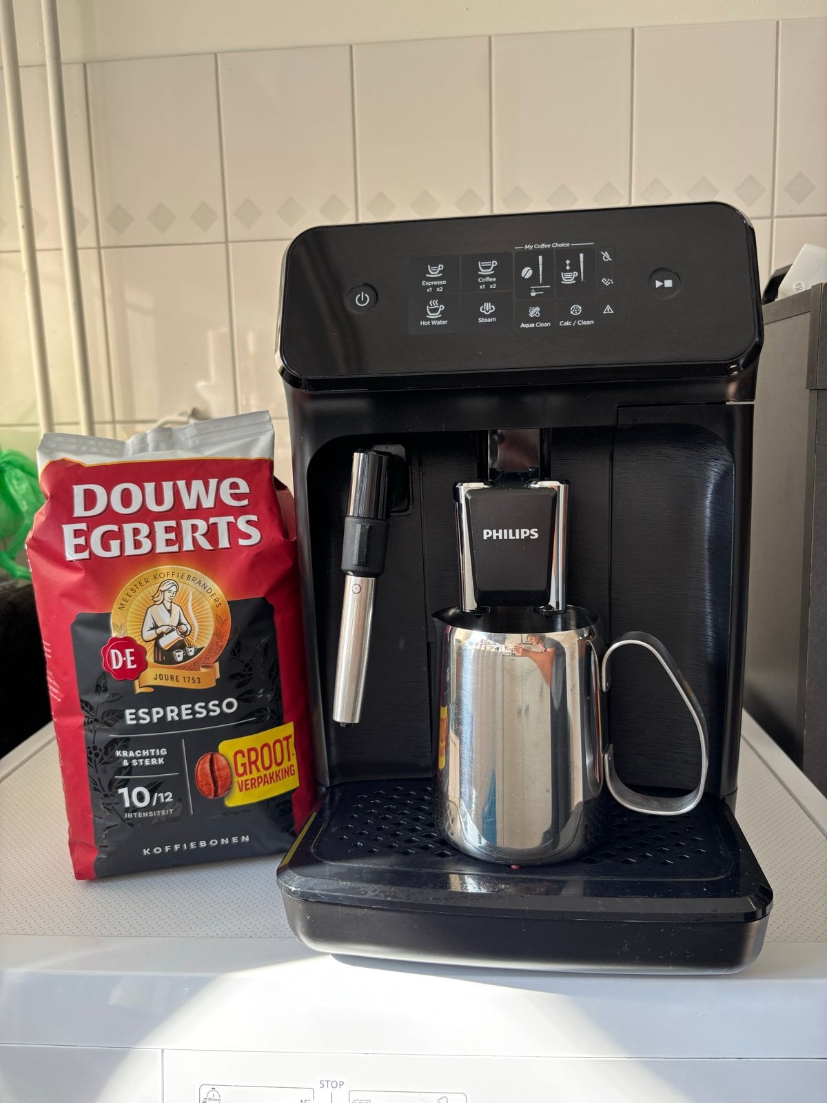 Philips Koffiezetapparaat 2200 Series - Volautomatisch, Witgoed en Apparatuur, Ophalen, 10 kopjes of meer, Koffiemachine, Koffiebonen