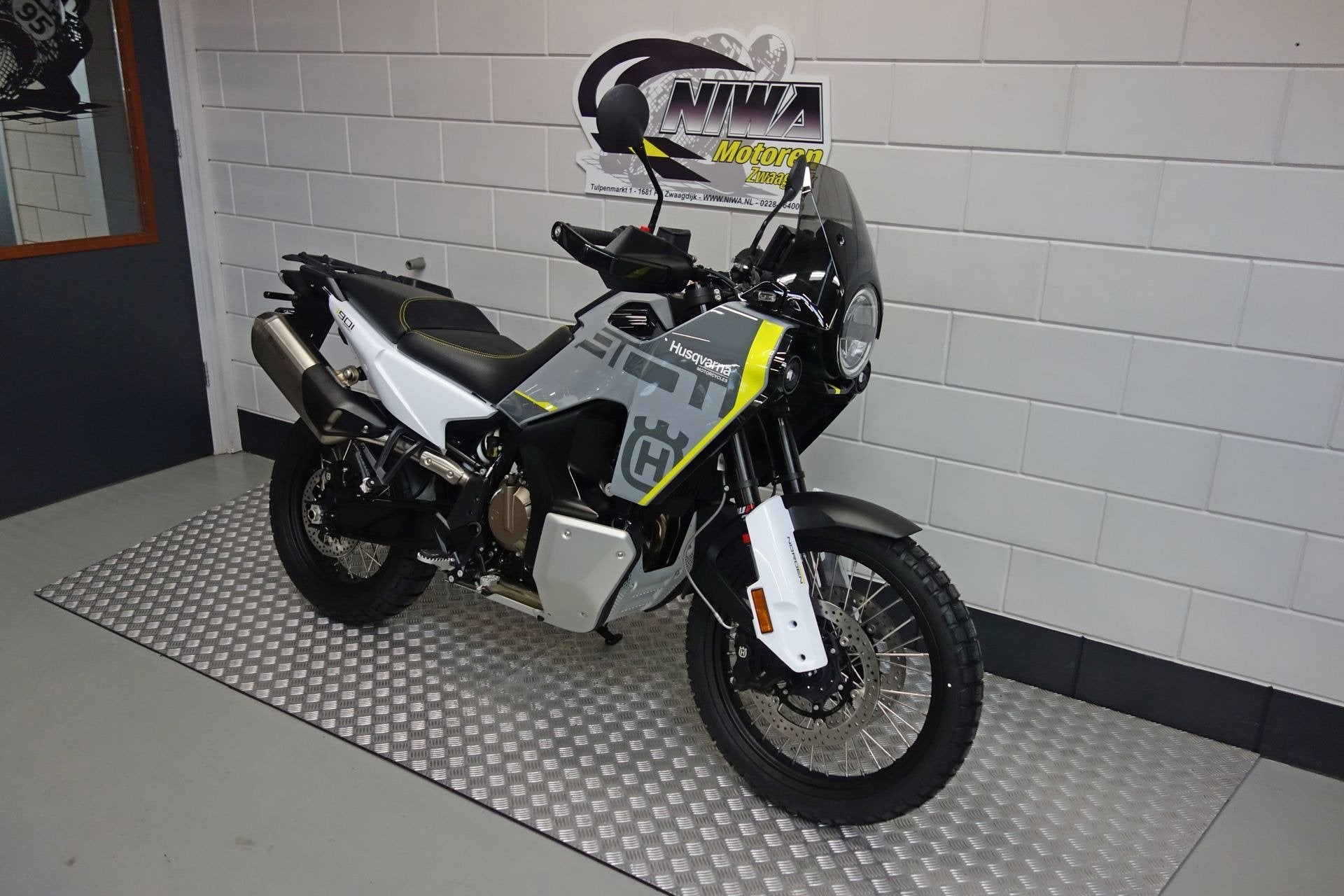 Husqvarna Norden 901, Motoren, Meer dan 35 kW, Overig, Gebruikt, 889 cc