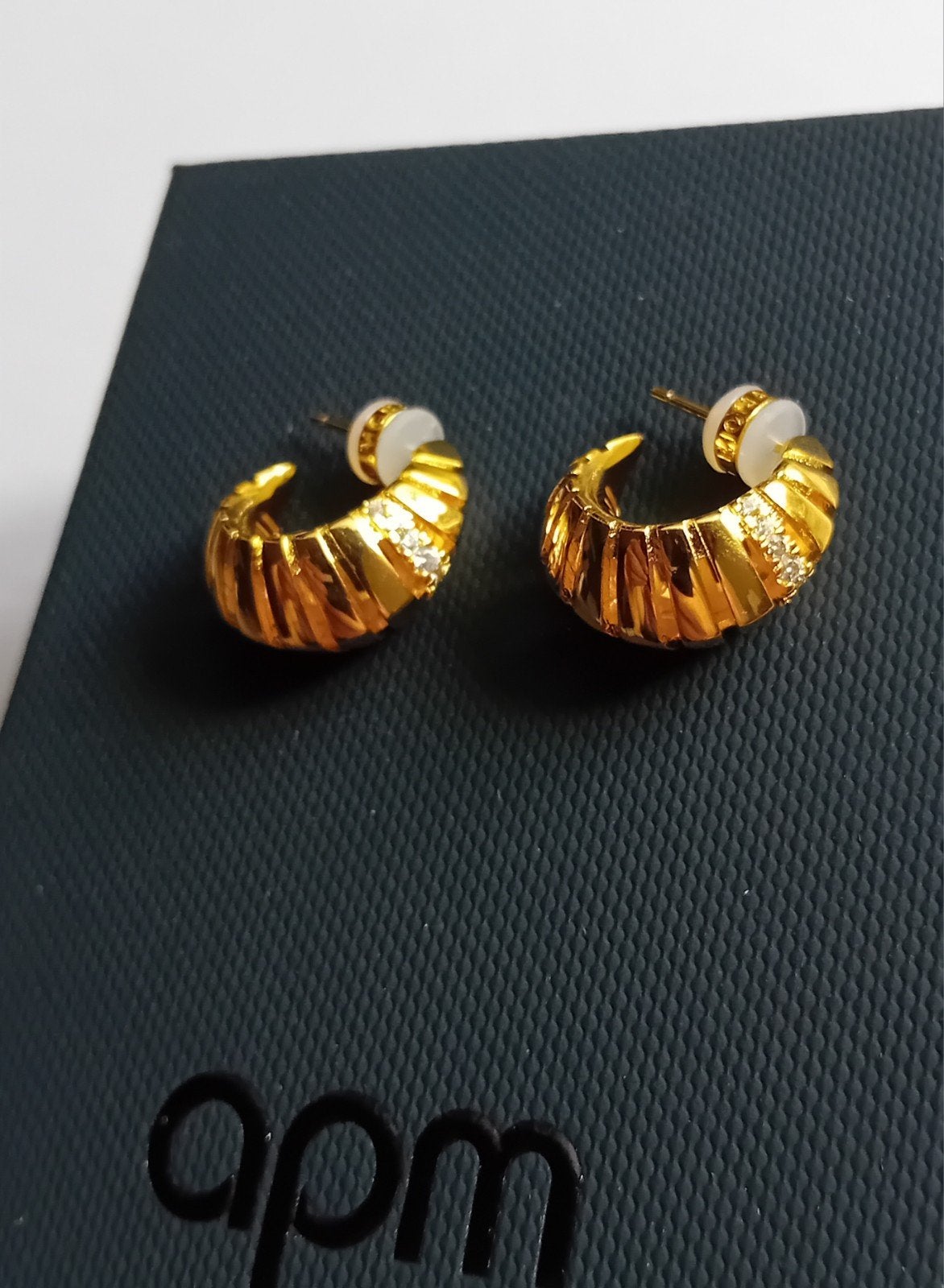 Apm Monaco gold plated earrings, Verzenden, Zo goed als nieuw, Goud, Overige materialen