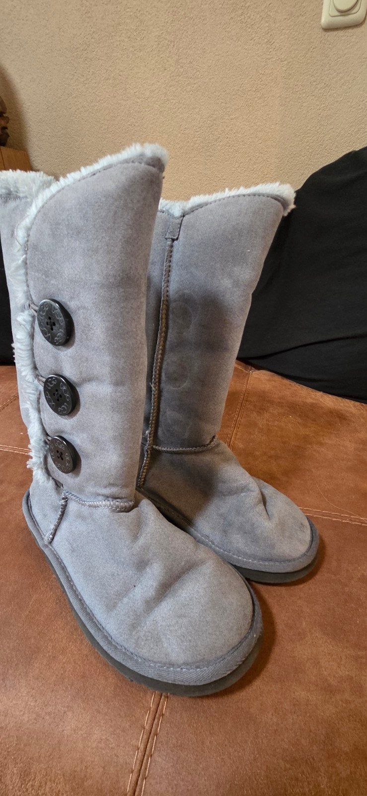 uggs, Ophalen of Verzenden, Zo goed als nieuw, Zwart