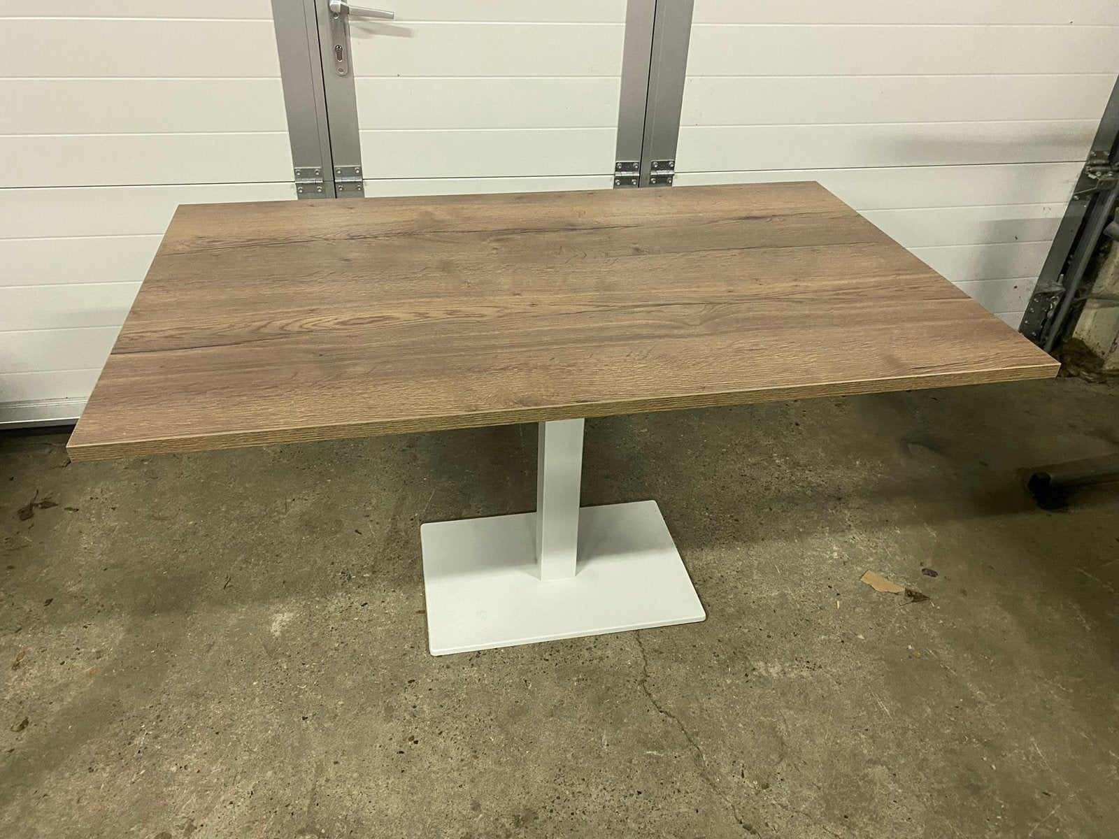 7 stuks horeca restaurant tafels 140x85 cm middenpoot wit, Antiek en Kunst, Ophalen