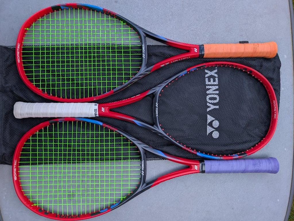 3x Yonex Red Vcore 95(Zie beschrijving), Ophalen of Verzenden, Zo goed als nieuw, Racket, L2