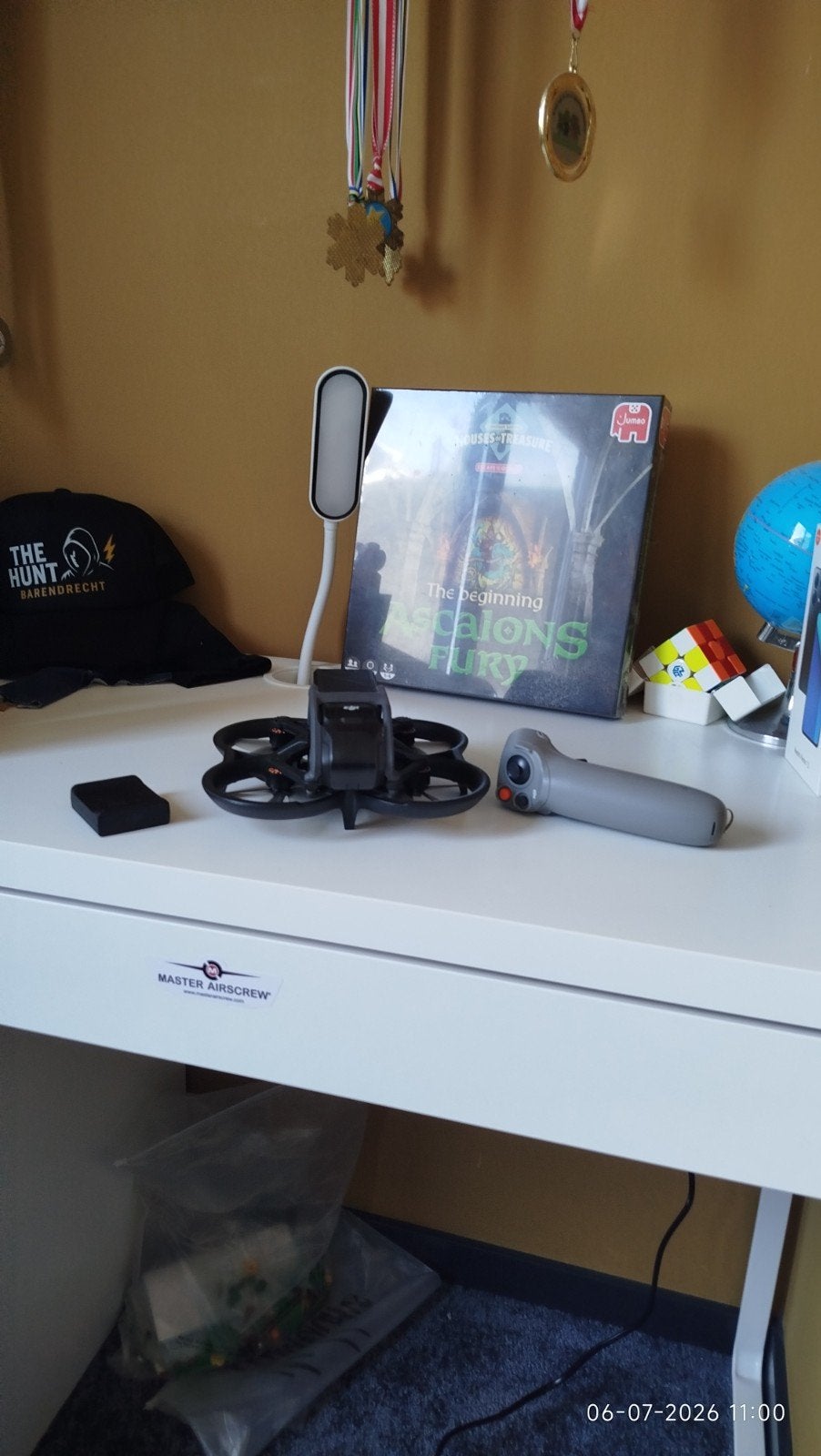 DJI Avata met Motion Controller, oplader en 1 batterij, 250 tot 900 gram, Cameradrone, 5 tot 10 kilometer, Zo goed als nieuw