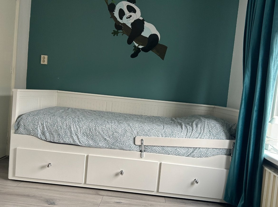 IKEA uitschuifbaar bed/slaapbank (2-persoons), Huis en Inrichting, Ophalen, Wit, Tweepersoons, 80 cm