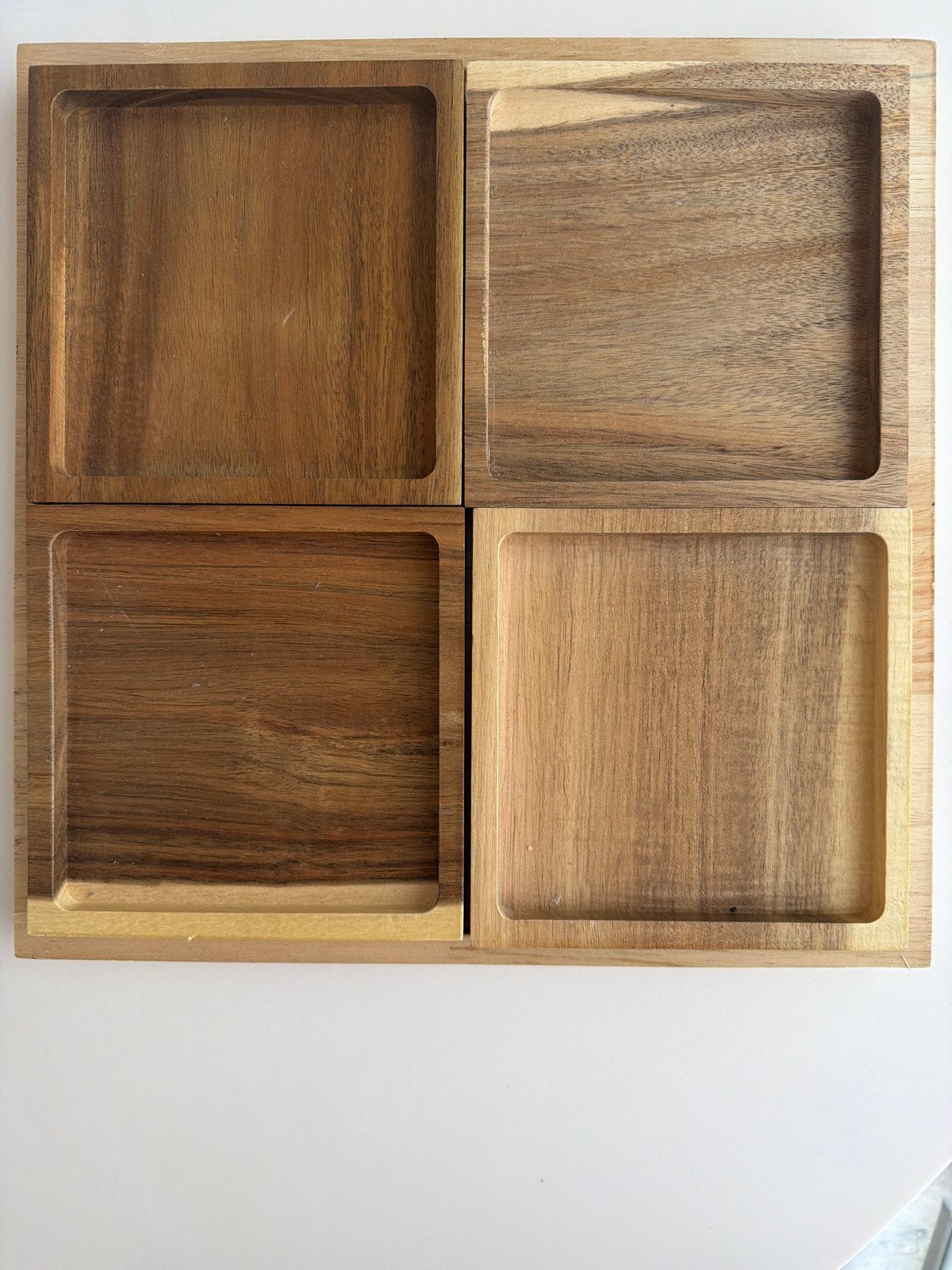 Houten serveerplank met 4 uitneembare schaaltjes, Verzenden, Serveerplank, Met opstaande rand, Vierkant