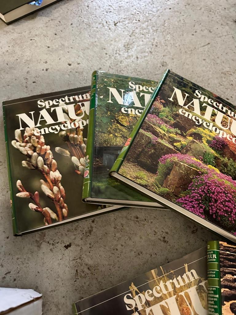 Spectrum Natuur Encyclopedie - Complete Serie, Boeken, Ophalen of Verzenden, Gelezen, Algemeen, Complete serie