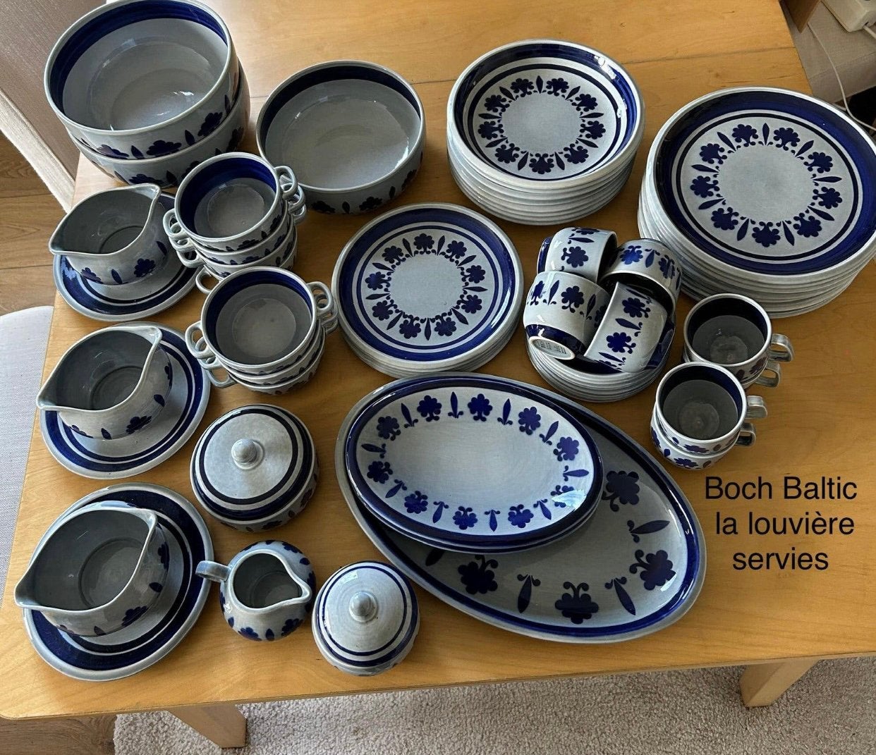 Boch Baltic La Louvière servies - Compleet servies, Ophalen, Keramiek, Vintage, Zo goed als nieuw