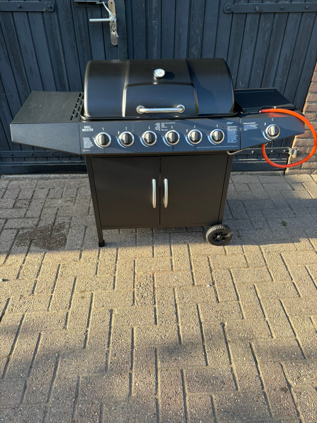Barbecue, Ophalen, Zo goed als nieuw