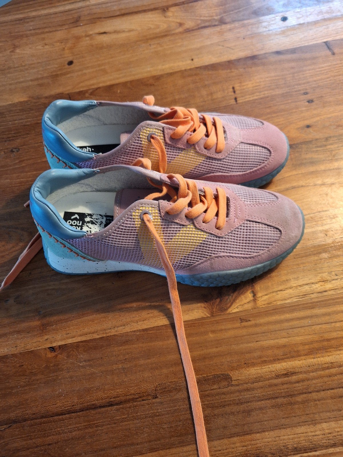 Keh noo sneakers, Ophalen of Verzenden, Gedragen, Sneakers of Gympen