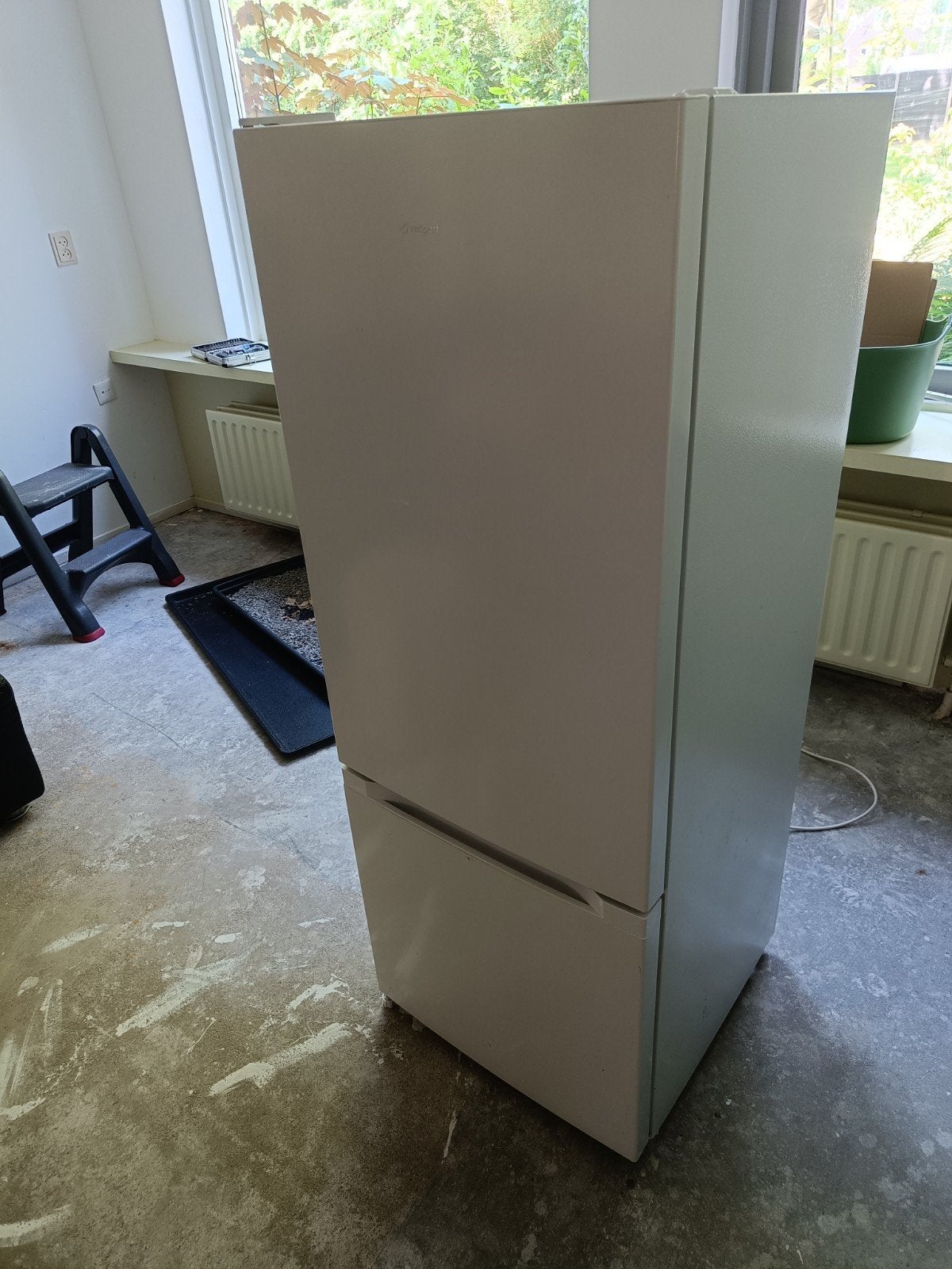 Veripart VPKVC144W Koel-vriescombinatie - Wit, Ophalen, Gebruikt, 200 liter of meer, 60 cm of meer