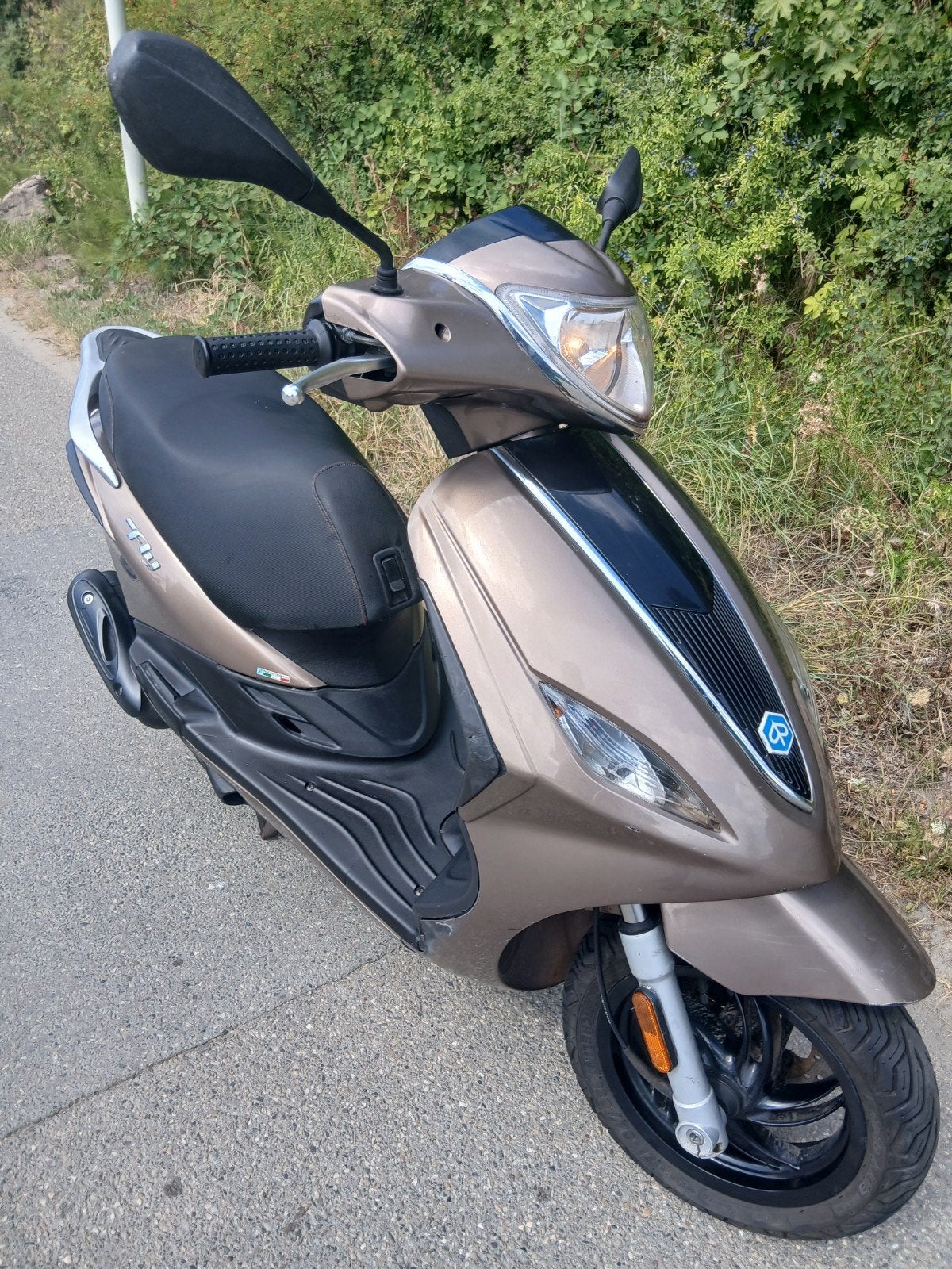 piaggio fly 4T 2V 2013 piaggio brom scooter 2v zip fly vespa, Ophalen of Verzenden, Gebruikt, Benzine, Fly