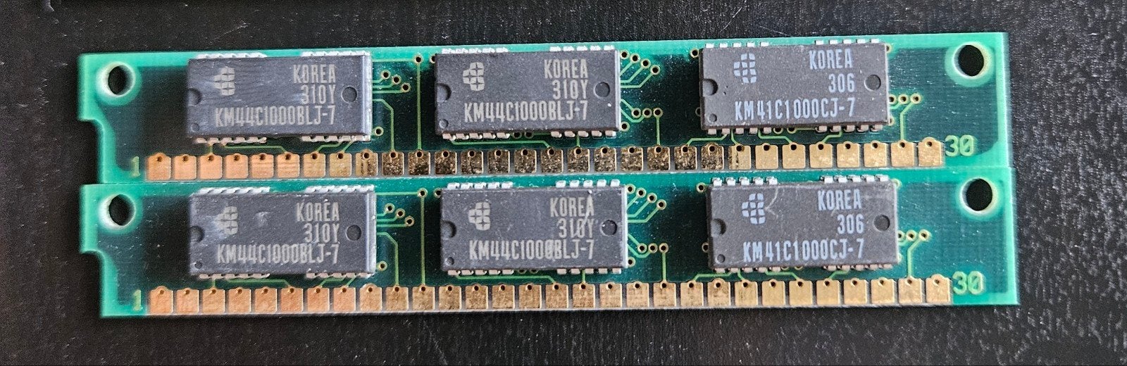 Set van 2x 1MB 30-pin SIMM RAM (2MB Totaal) 70ns Parity, Computers en Software, RAM geheugen, Ophalen of Verzenden, Zo goed als nieuw