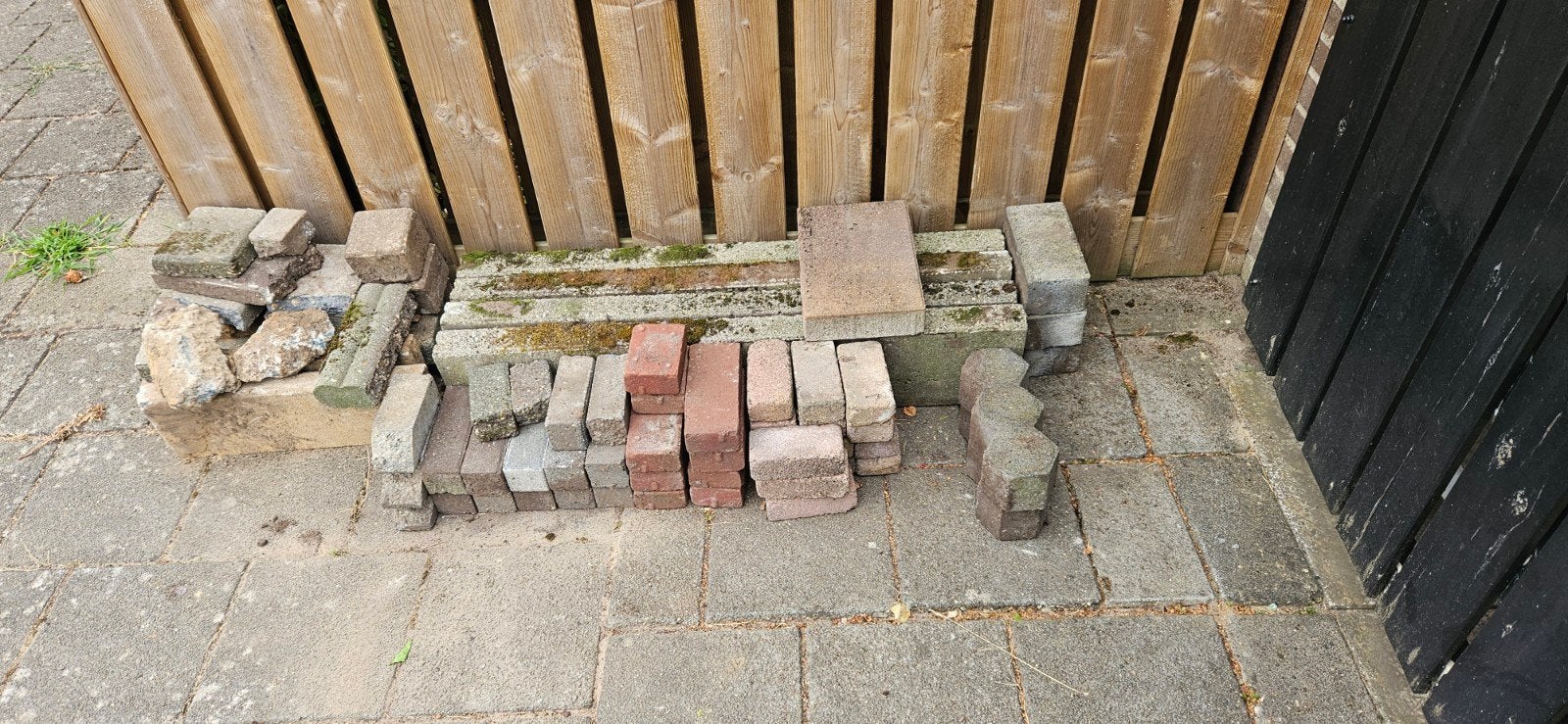 Diverse gebruikte bestrating: klinkers en tegels, Ophalen, Gebruikt, Beton, Klinkers