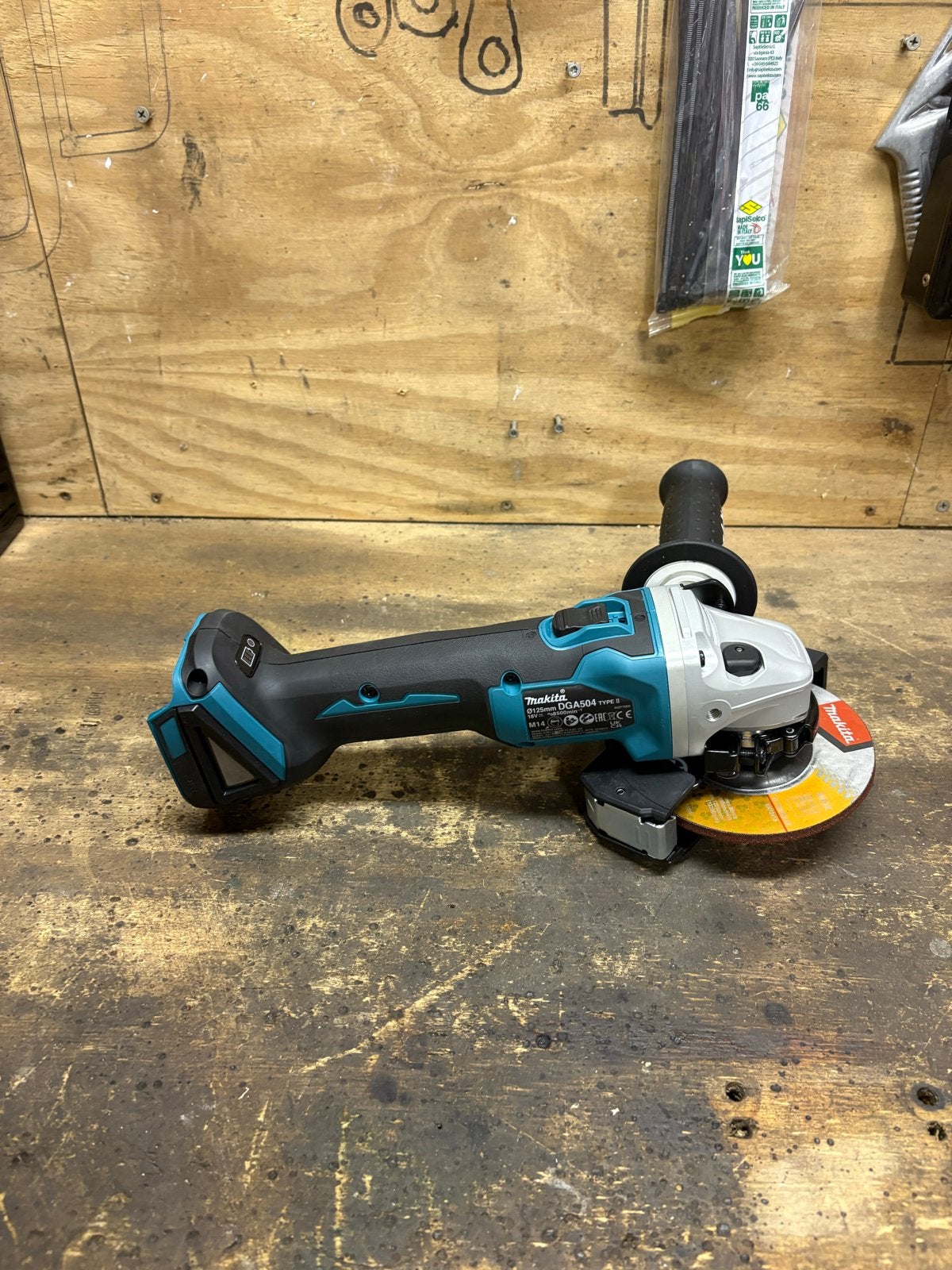 Nieuwe Makita DGA504 Slijptol - 18V Accu Haakse Slijper, Doe-het-zelf en Verbouw, Gereedschap | Slijpmachines, Ophalen of Verzenden