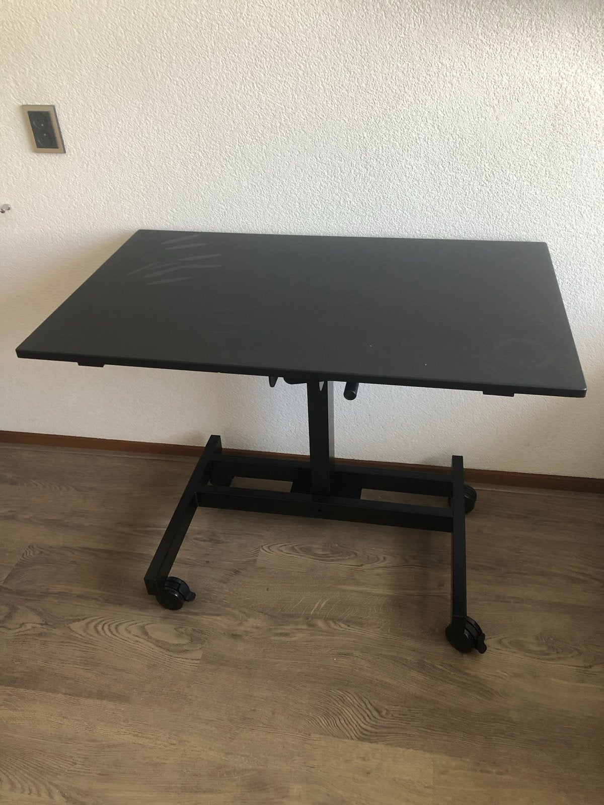 Verstelbaar Bijzettafeltje / Laptoptafel of statafel, Ophalen, In hoogte verstelbaar, Zo goed als nieuw