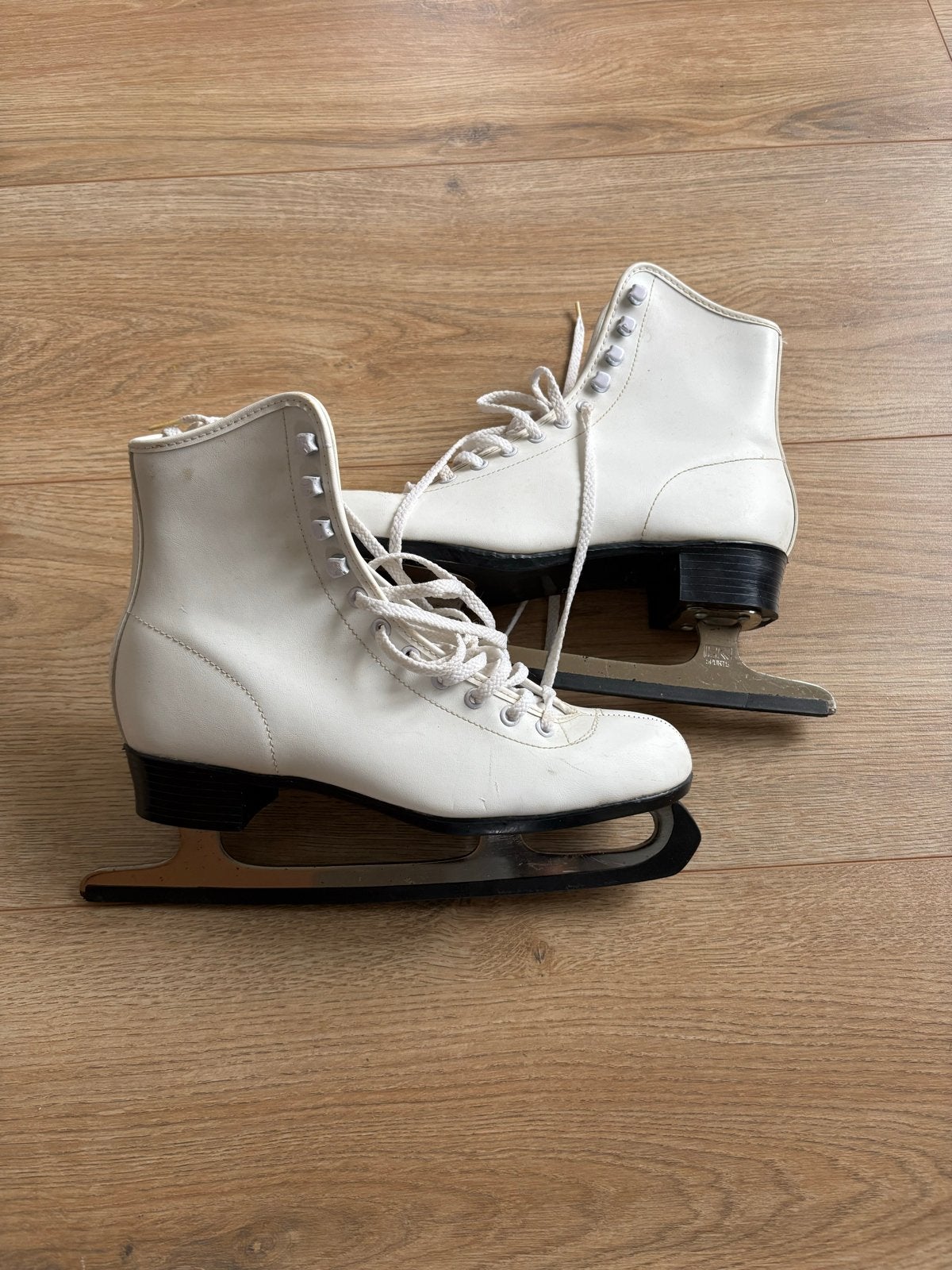 Witte kunstschaatsen - Maat 39, Zo goed als nieuw, Kunstschaatsen, Ophalen, Overige merken