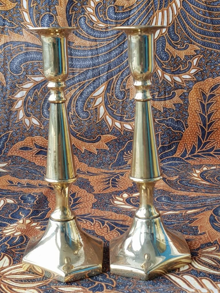 Mooi zwaar antiek stel kandelaars uit Engeland 21,5 cm. 1850, Antiek en Kunst, Ophalen of Verzenden, Koper of Brons