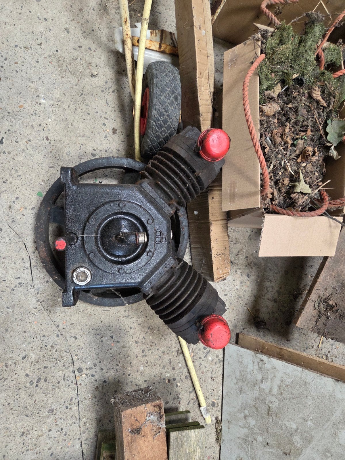 Pomp v- twin de Bakker compressor, Ophalen of Verzenden