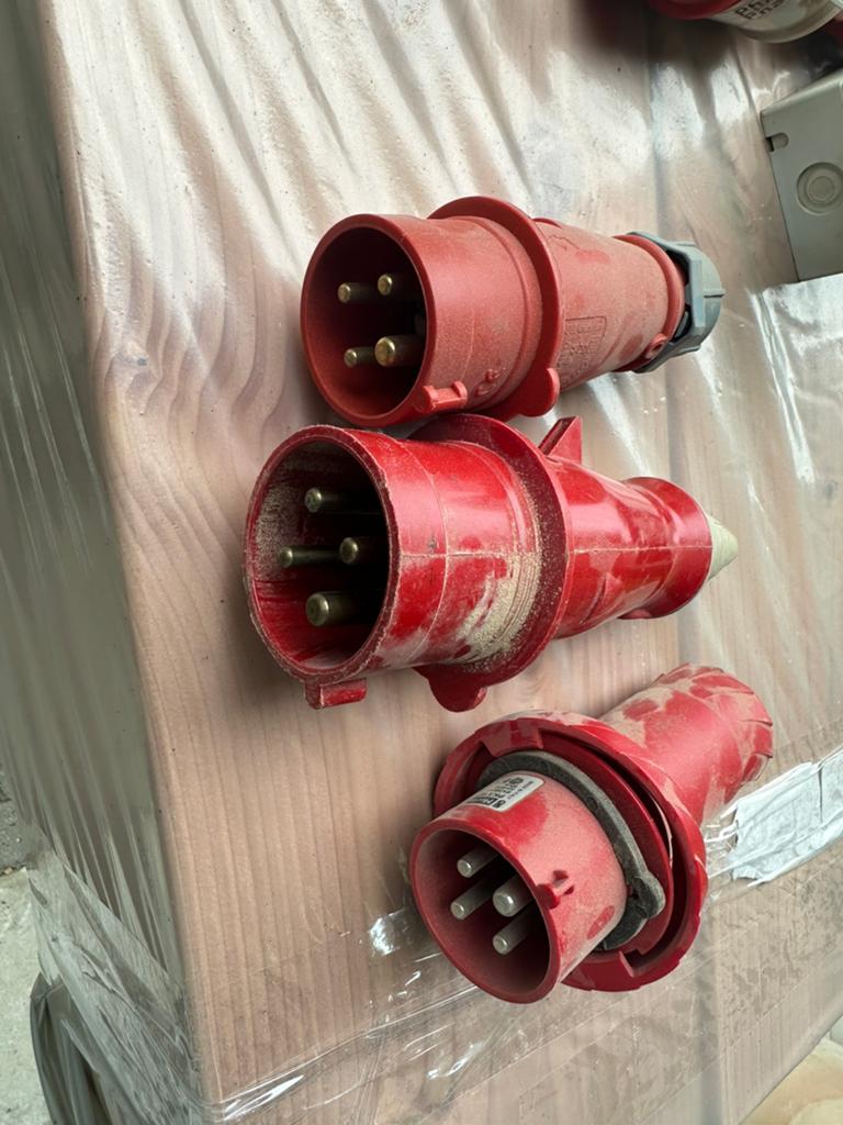 Stekkers tbv 380 volt., Doe-het-zelf en Verbouw, Elektra en Kabels, Ophalen of Verzenden, Stekker