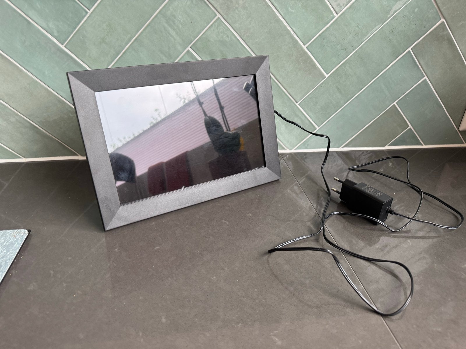 FAMPOS WiFi Digitaal Fotolijstje - Zo goed als nieuw, Audio, Tv en Foto, Overige merken, Ophalen of Verzenden, Zo goed als nieuw